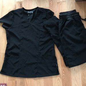 Maevn pure scrubs small 2 sets